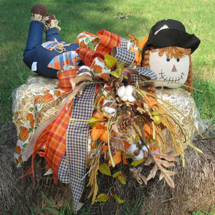 2017 Straw Bale Scarecrow Tutorial