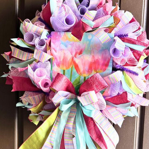 deco mesh wreath with exclusive watercolor tulip sign by Trendy Tree