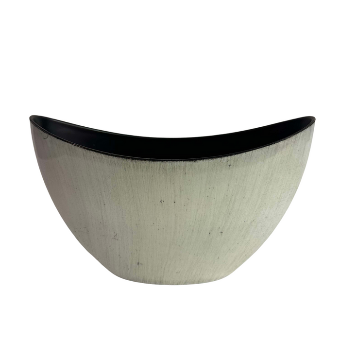 9.5" Black and White Plastic Oval Tray P0310BKWHT