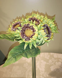 12.5" Green Sunflower Bundle with 7 Stems PL138 GRN